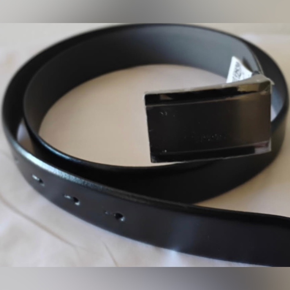 HUGO Black Leather Belt with Polished Silver Logo Buckles - Picture 2 of 6